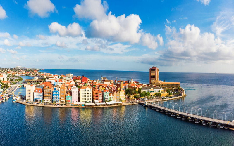 1. 国外云主机市场现状及趋势 1. 国外云主机市场现状及趋势